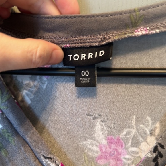 Torrid Floral - Picture 3 of 9